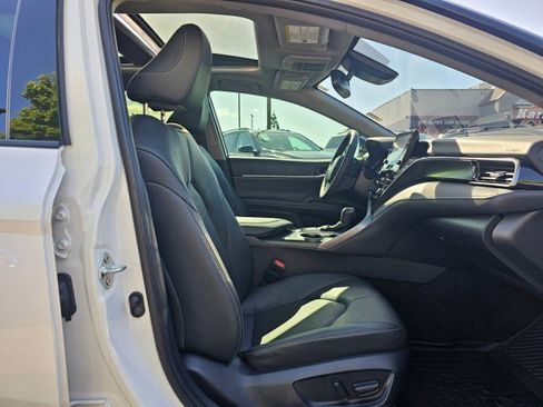 Used 2024 Toyota Camry XSE FWD image 10