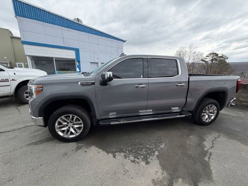 Used 2022 GMC Sierra 1500 SLT w/ SLT Premium Plus Package image 2