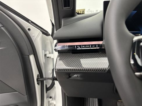 New 2026 BMW i5 eDrive40 AWD/4WD image 31