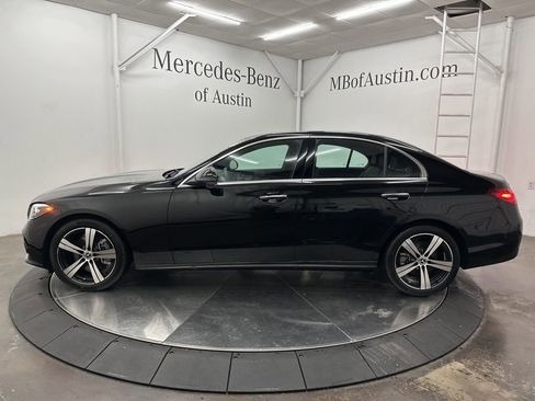 Used 2025 Mercedes-Benz C 300 Sedan image 4