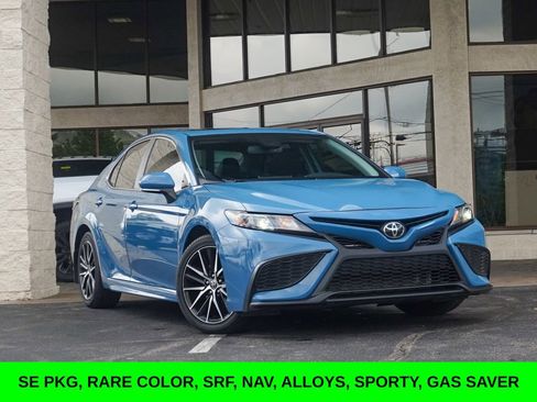 Used 2023 Toyota Camry SE w/ Convenience Package FWD image 1
