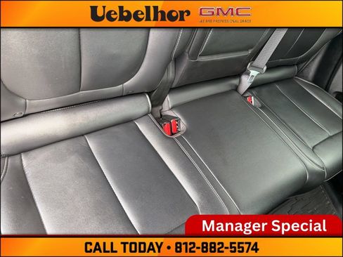 Used 2023 Jeep Grand Cherokee Limited w/ Trailer Tow Prep Group (B) AWD/4WD image 6