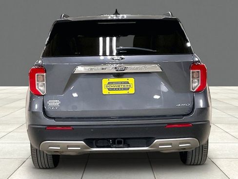 Certified 2022 Ford Explorer XLT w/ Equipment Group 202A AWD/4WD image 4