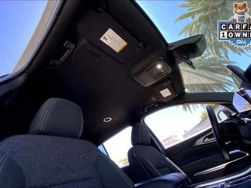 Used 2024 Chevrolet Traverse LT image 22