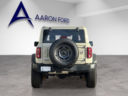 New 2025 Ford Bronco Outer Banks w/ Sasquatch Package image 4