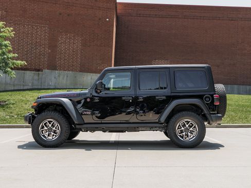 Used 2026 Jeep Wrangler Unlimited Rubicon AWD/4WD image 6