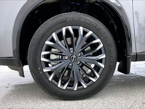 Used 2025 Nissan Rogue Platinum w/ Tech Package AWD/4WD image 10