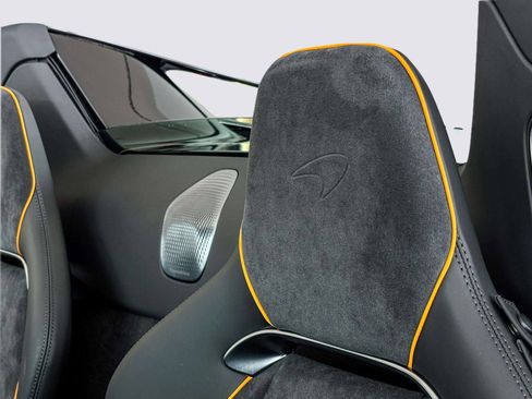 New 2026 McLaren Artura Spider image 21