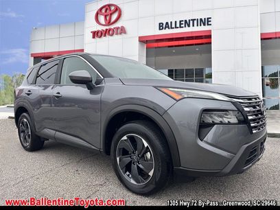 Used 2025 Nissan Rogue SV
