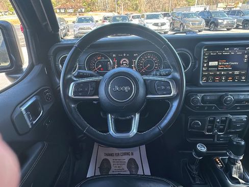 Used 2022 Jeep Wrangler Unlimited Sahara image 22