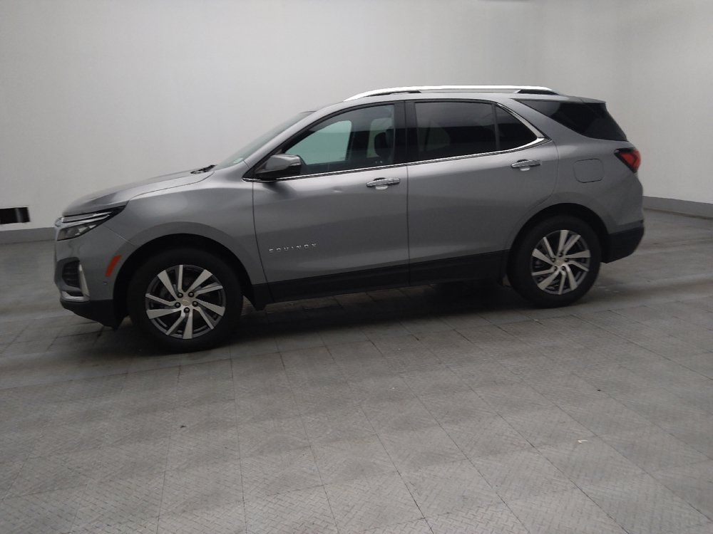 Used 2023 Chevrolet Equinox Premier AWD/4WD image 2