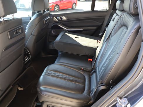 Used 2019 BMW X7 xDrive50i w/ Dynamic Handling Package image 33