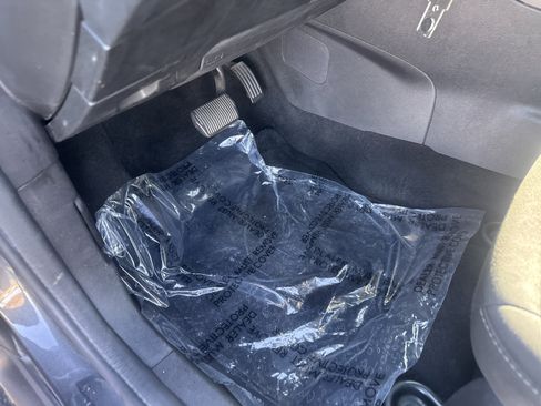 Used 2017 Ford Focus SEL image 17