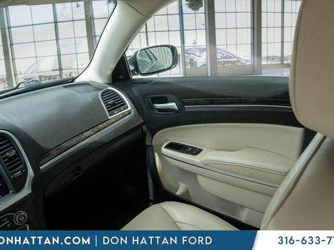 Used 2018 Chrysler 300 Limited w/ Safetytec Plus Group RWD image 16