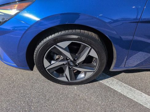 Used 2023 Hyundai Elantra SEL w/ Convenience Package image 23