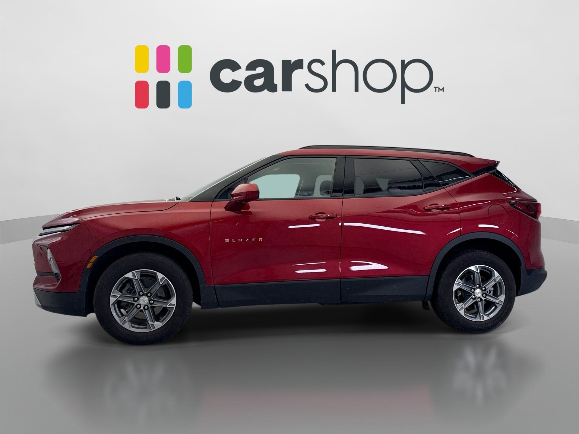 Used 2024 Chevrolet Blazer LT w/ Convenience Package AWD/4WD image 2