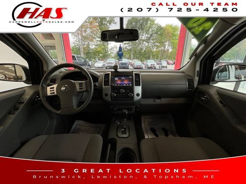 Used 2020 Nissan Frontier SV AWD/4WD image 14