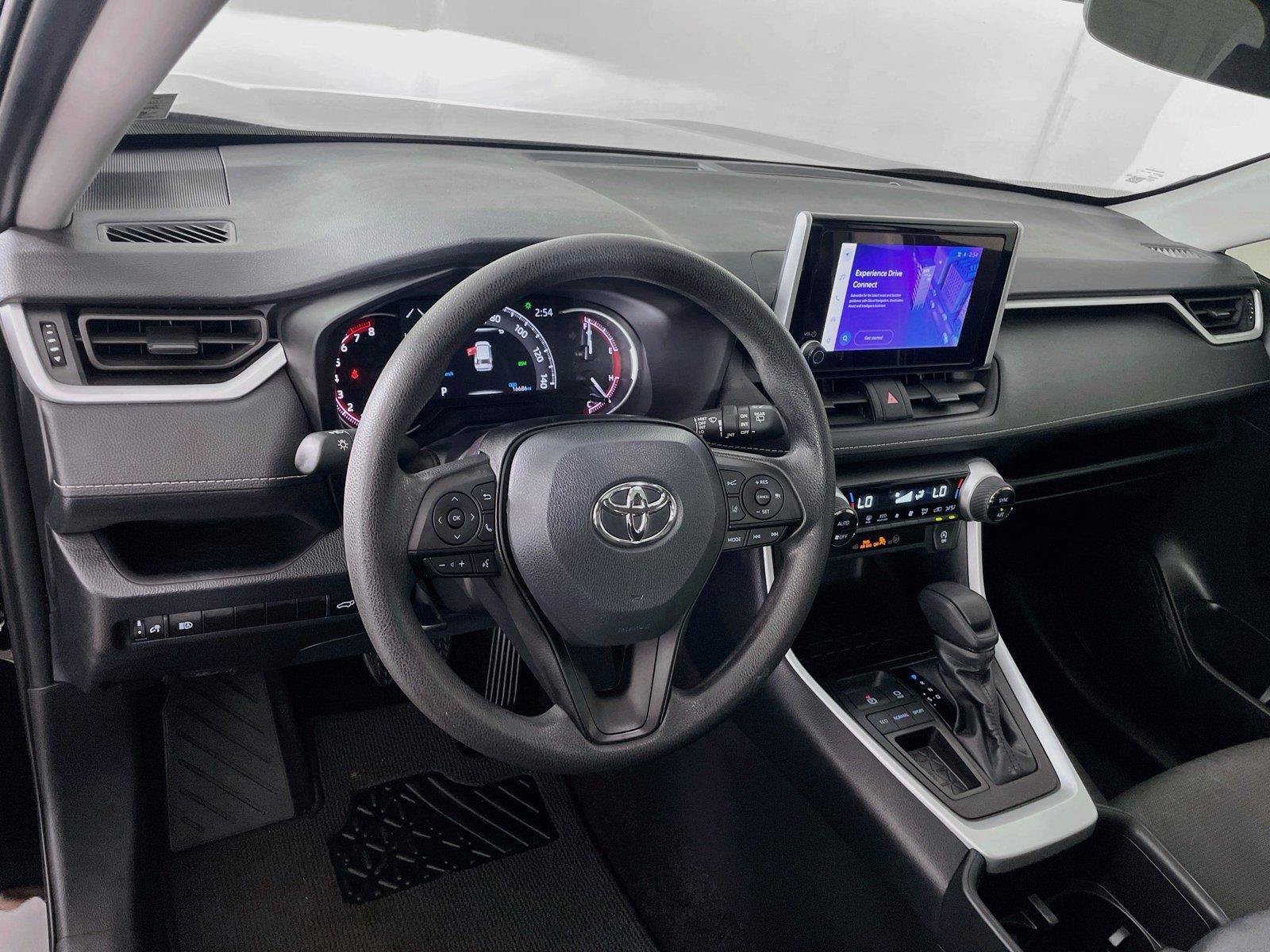 Used 2024 Toyota RAV4 XLE w/ Convenience Package FWD image 11