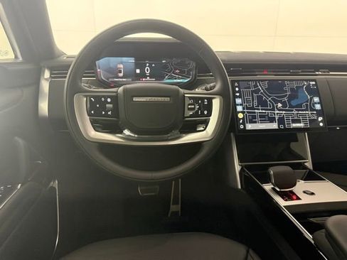New 2025 Land Rover Range Rover SE image 24