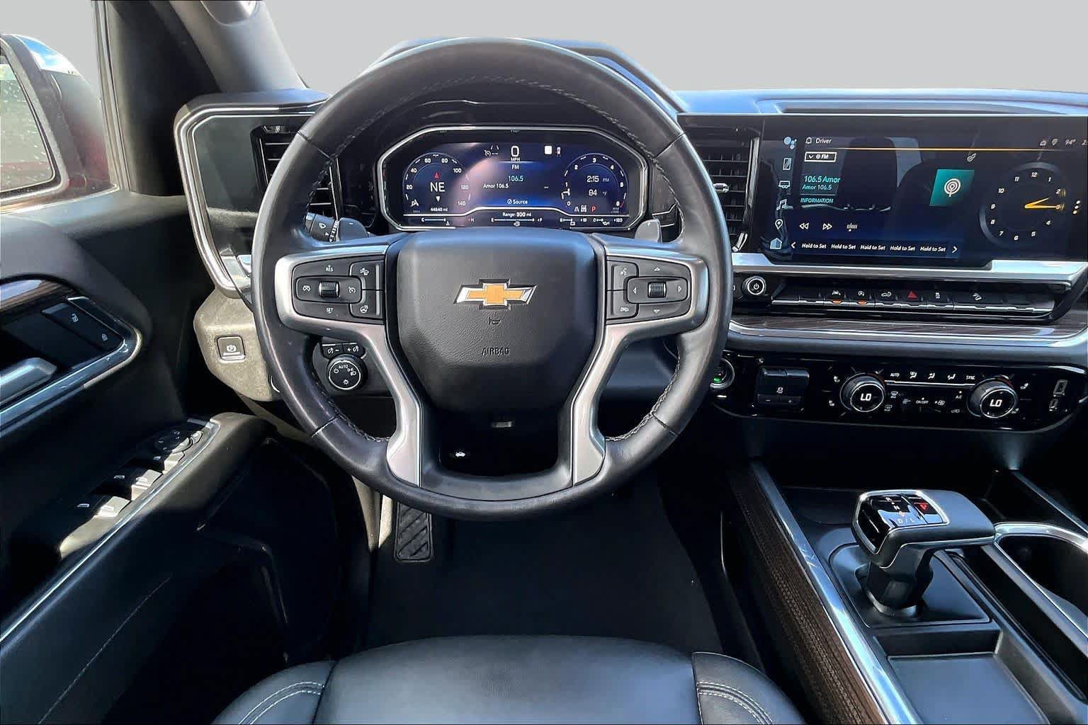 Used 2023 Chevrolet Silverado 1500 LT AWD/4WD image 6