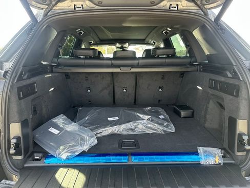 New 2026 BMW X5 xDrive50e w/ Climate Comfort Package AWD/4WD image 9