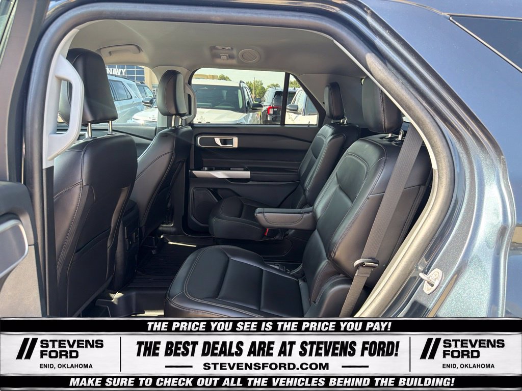 Used 2024 Ford Explorer XLT w/ Equipment Group 202A AWD/4WD image 32
