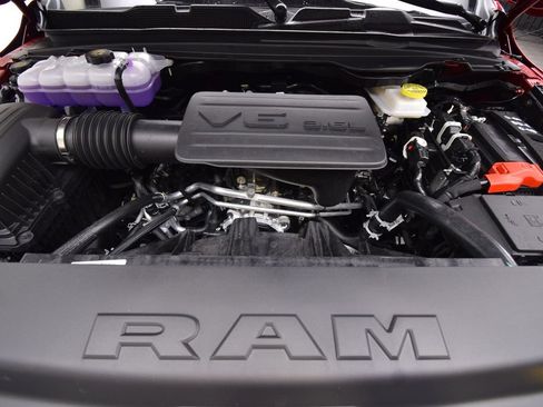 New 2026 RAM 1500 4x4 Crew Cab image 15