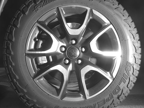 Used 2025 Jeep Compass Trailhawk image 12