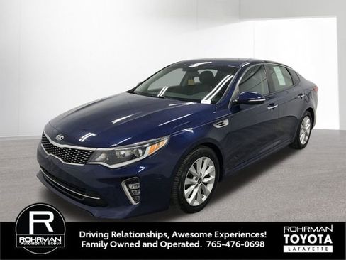 Used 2018 Kia Optima S image 2