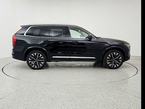New 2026 Volvo XC90 B6 Plus w/ Protection Package image 4