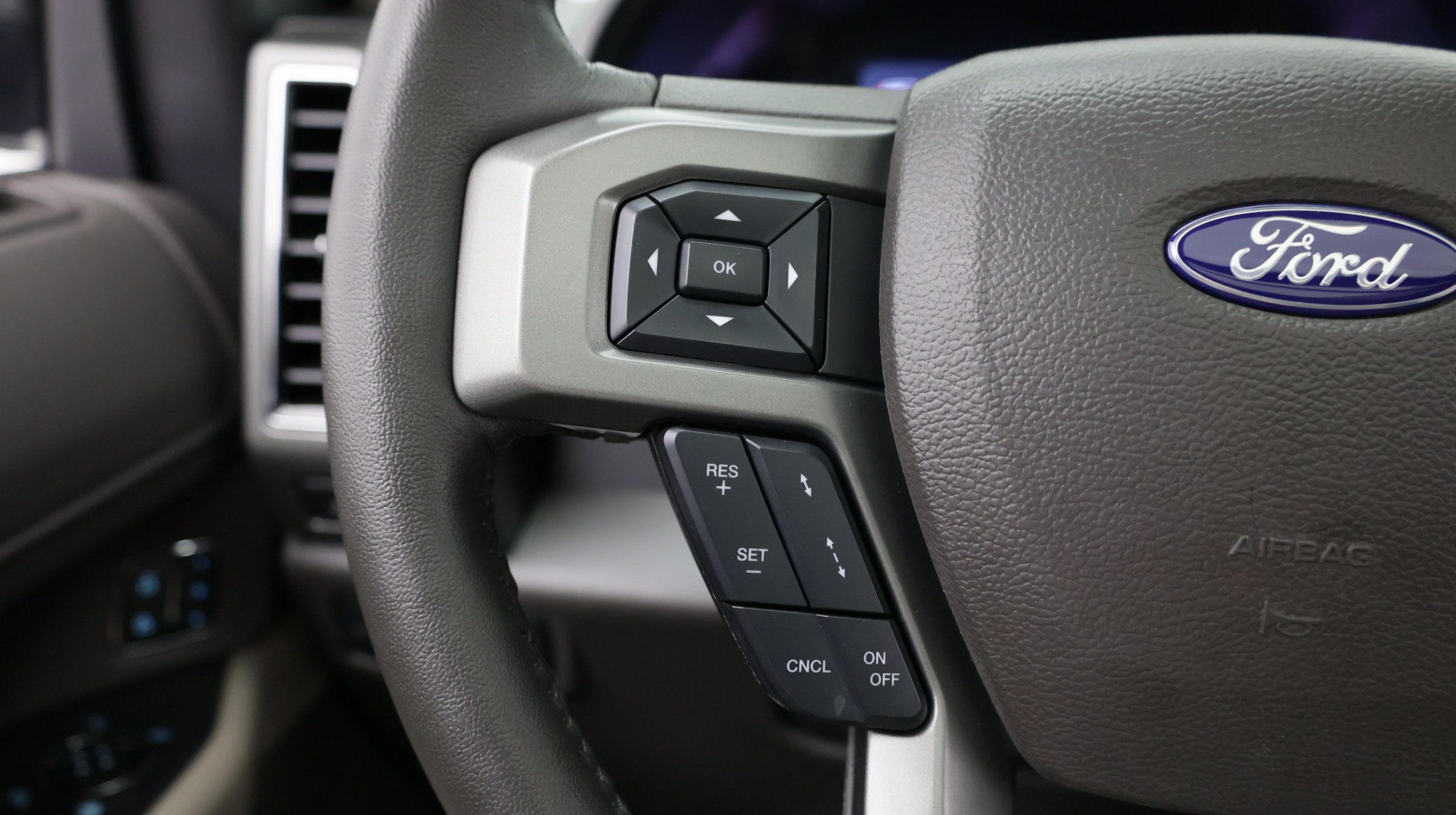Used 2021 Ford Expedition XLT AWD/4WD image 27