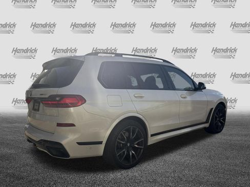 Used 2022 BMW X7 xDrive40i w/ M Sport Package image 10
