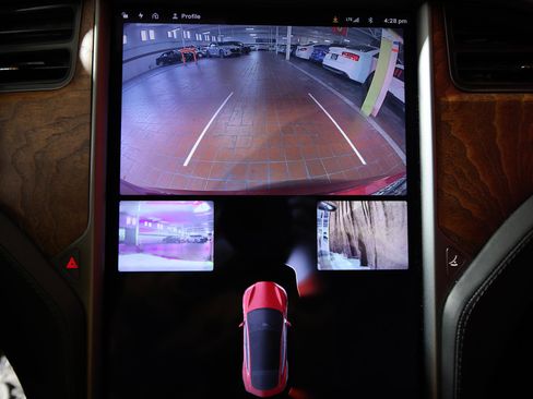 Used 2020 Tesla Model S Long Range image 24