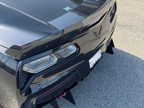 Used 2017 Chevrolet Corvette Z06 w/ Z07 Performance Package RWD image 24