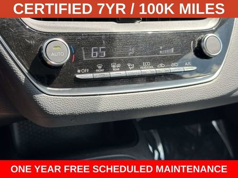Used 2025 Toyota Corolla LE w/ Convenience Package FWD image 22