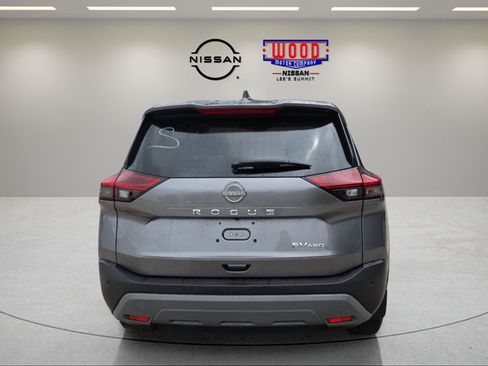 Used 2023 Nissan Rogue SV AWD/4WD image 3