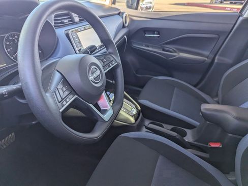 Certified 2025 Nissan Versa SV w/ Trunk Package image 16