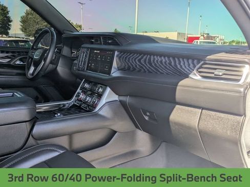 Used 2023 GMC Yukon Denali AWD/4WD image 34