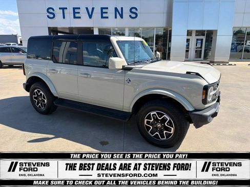 Used 2025 Ford Bronco Outer Banks AWD/4WD image 5