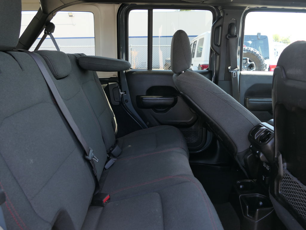 Used 2024 Jeep Wrangler Unlimited Rubicon AWD/4WD image 21