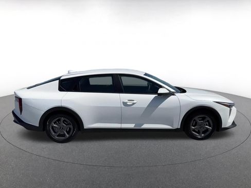 Used 2025 Kia K4 FWD image 16