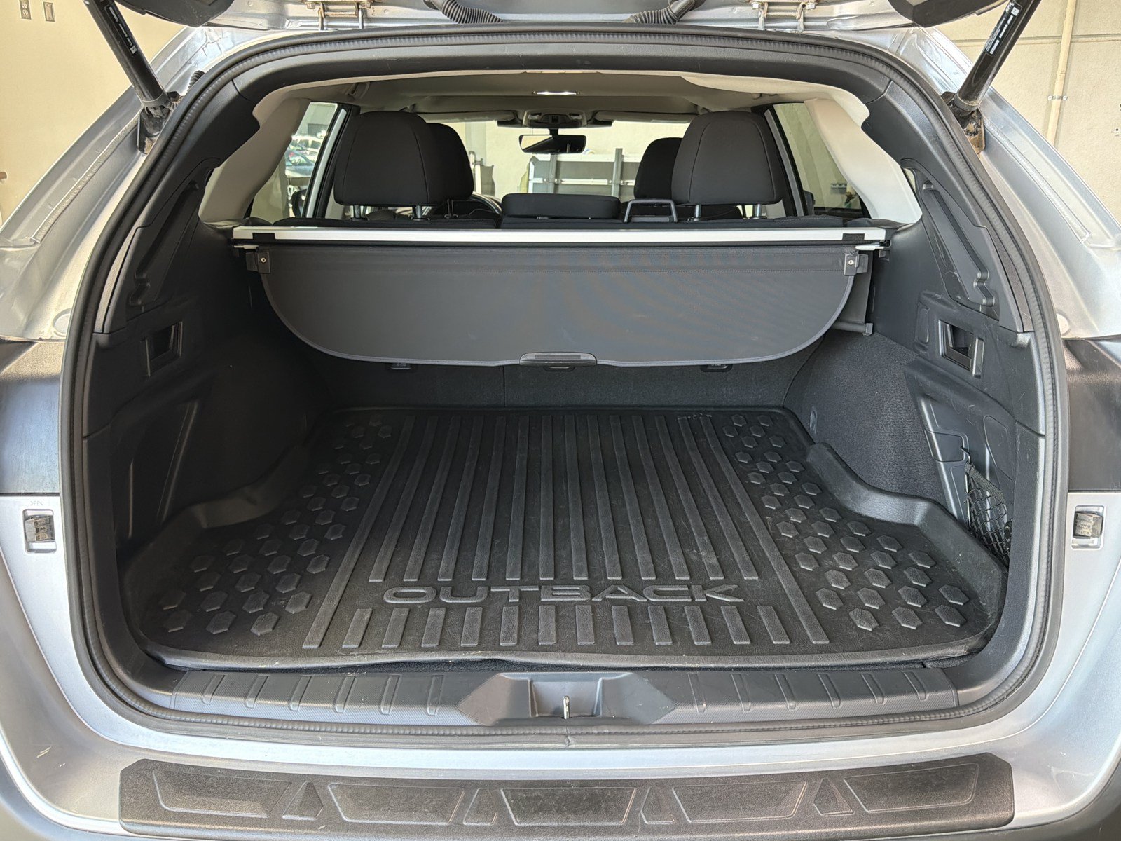 Used 2024 Subaru Outback Premium AWD/4WD image 18