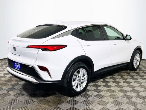 Used 2024 Buick Envista Preferred w/ Convenience II Package image 8