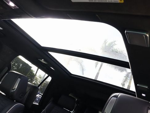 Used 2023 Cadillac Escalade Sport Platinum image 21