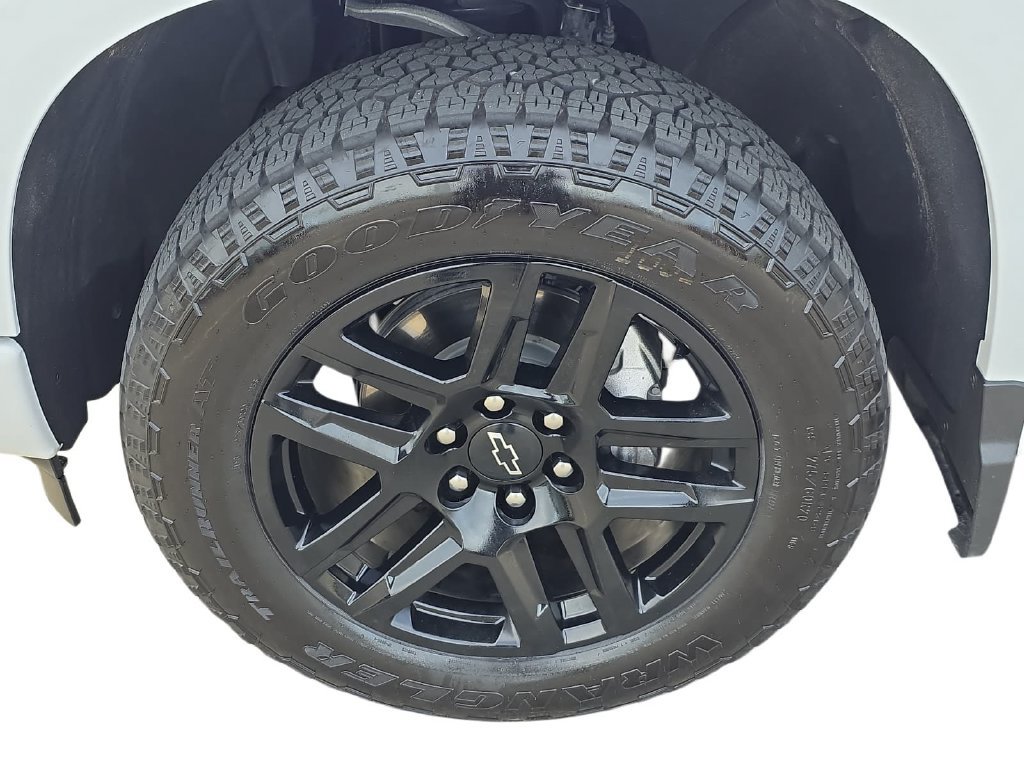 Used 2025 Chevrolet Silverado 1500 RST AWD/4WD image 31