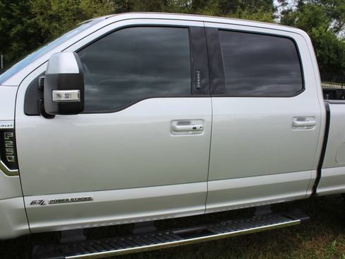 Used 2019 Ford F250 Lariat w/ Lariat Ultimate Package AWD/4WD image 10