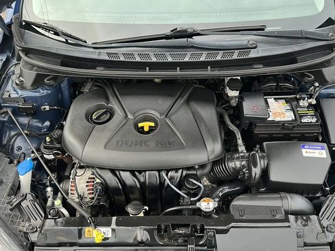 Used 2013 Hyundai Elantra image 8