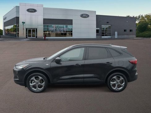Used 2025 Ford Escape ST-Line image 7