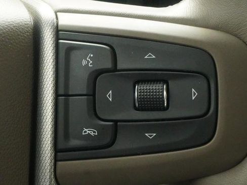 Used 2024 GMC Yukon Denali w/ Denali Reserve Package image 16