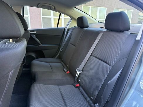 Used 2013 MAZDA MAZDA3 i SV w/ Convenience Pkg image 25